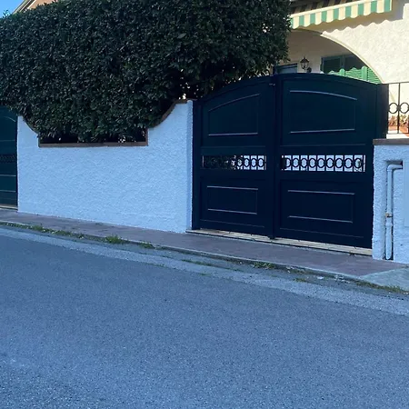 Mokys Appartement Lido di Camaiore